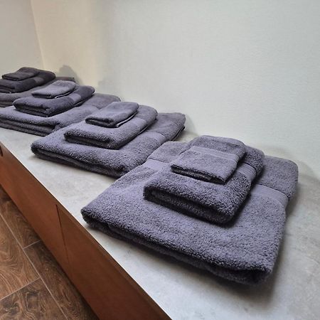 Toelgyes Apartmanhaz Szeged Exteriör bild