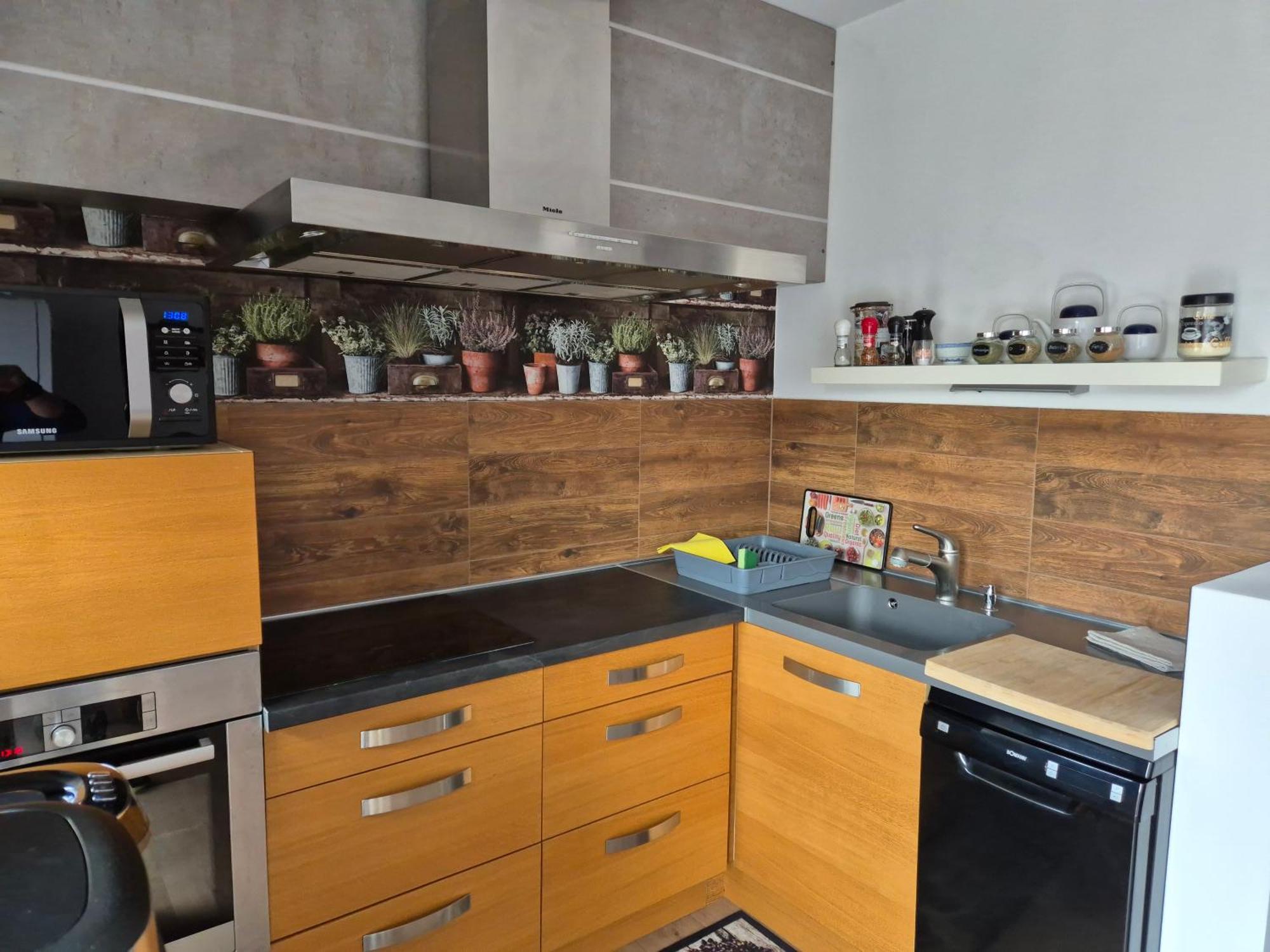 Toelgyes Apartmanhaz Szeged Exteriör bild