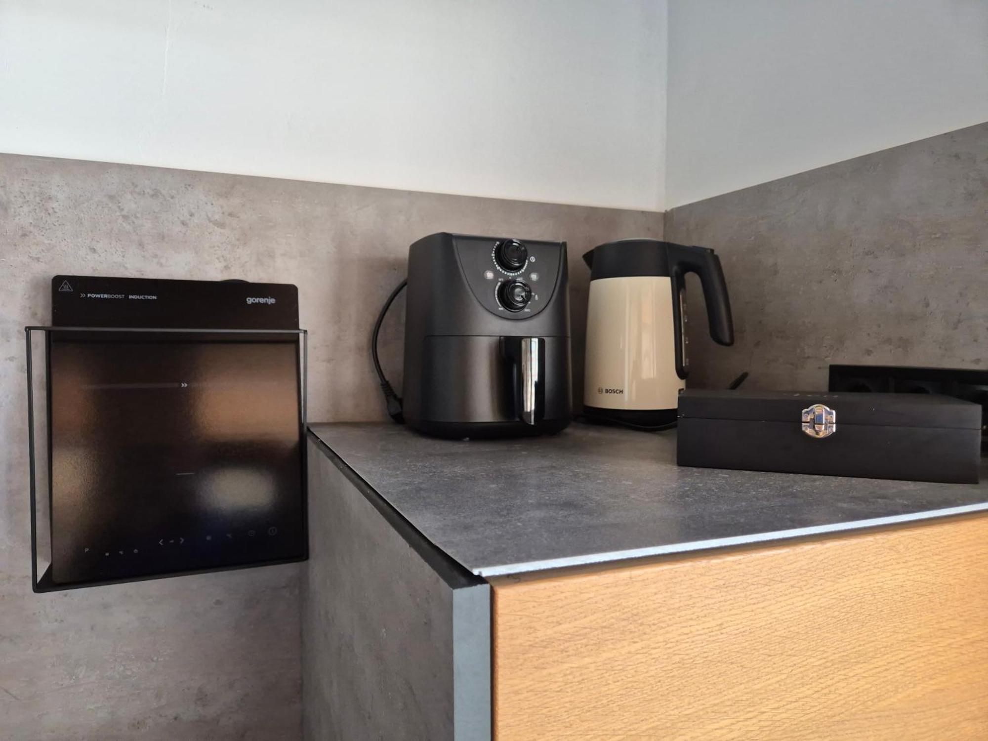 Toelgyes Apartmanhaz Szeged Exteriör bild